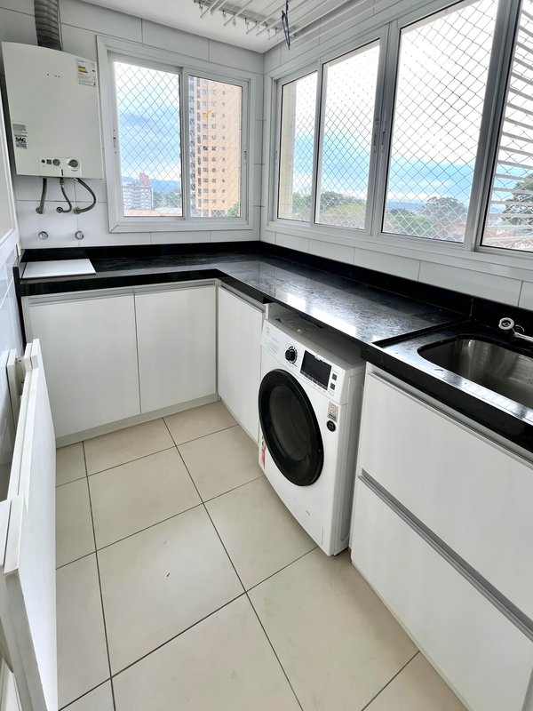 FANTÁSTICO | R$ 1.390.000 | 164M2 | 3 SUÍTES | ESCRITÓRIO | 3 VAGAS | MOBILIADO E EQUIPADO Avenida Doutor Maurício Cardoso Novo Hamburgo - 