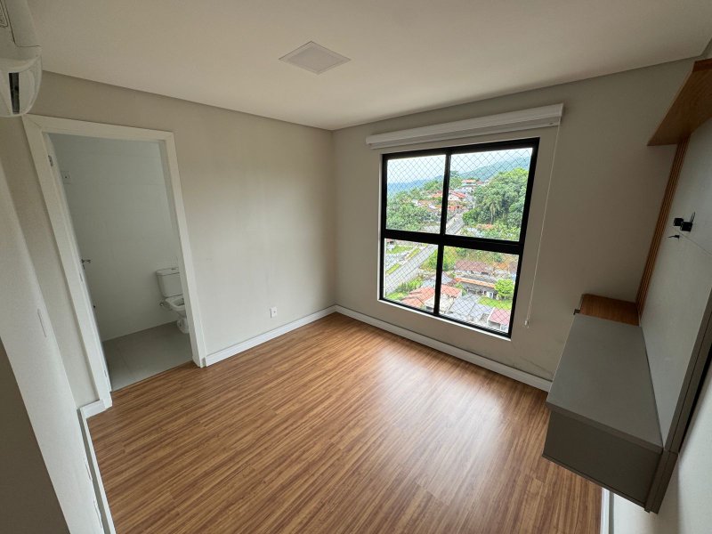 Apartamento semi mobiliado - Timbó - 