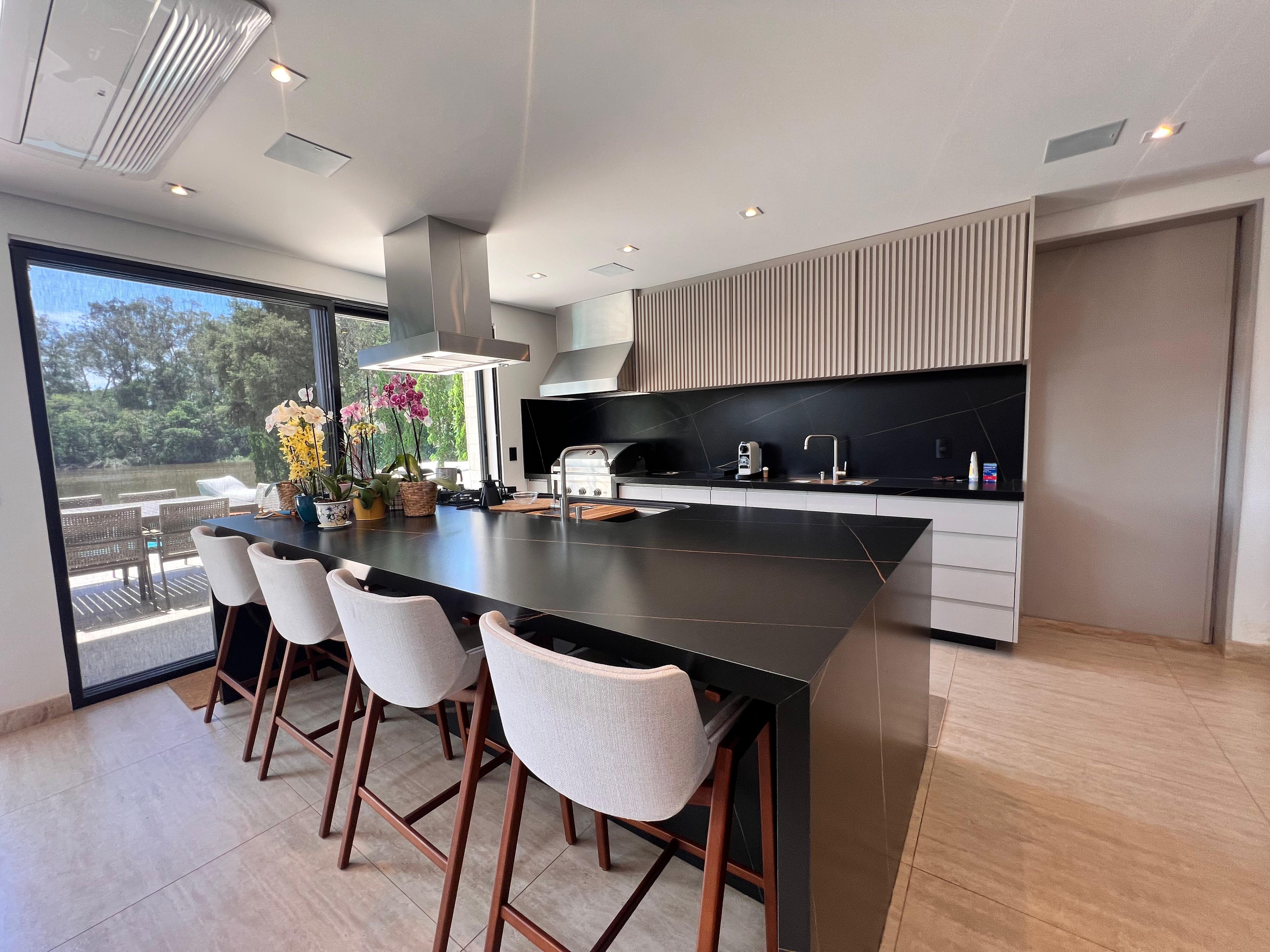 Casa com 4 dormit&oacute;rios &agrave; venda,500 m&sup2; - Condom&iacute;nio Lago Azul Golfe Clube - Ara&ccedil;oiaba -SP Rodovia Raposo Tavares Araçoiaba da Serra - 