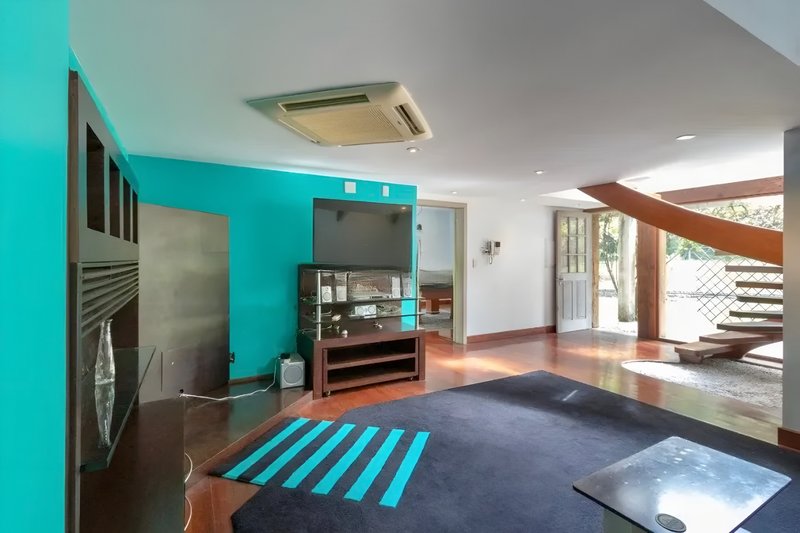 R$ 2.450.000 - LINDO E TRANQUILO SÍTIO - PRONTO PARA USUFRUIR - 2HA - LAZER E NATUREZA Rua Doutor Sarmento Barata Porto Alegre - 