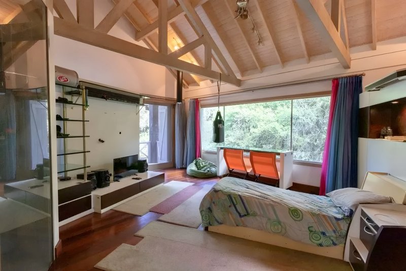 R$ 2.450.000 - LINDO E TRANQUILO SÍTIO - PRONTO PARA USUFRUIR - 2HA - LAZER E NATUREZA Rua Doutor Sarmento Barata Porto Alegre - 