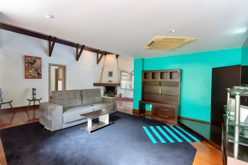 R$ 2.450.000 - LINDO E TRANQUILO SÍTIO - PRONTO PARA USUFRUIR - 2HA - LAZER E NATUREZA Rua Doutor Sarmento Barata Porto Alegre - 