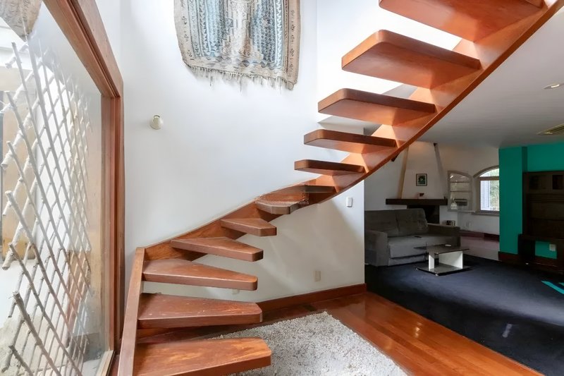 R$ 2.450.000 - LINDO E TRANQUILO SÍTIO - PRONTO PARA USUFRUIR - 2HA - LAZER E NATUREZA Rua Doutor Sarmento Barata Porto Alegre - 
