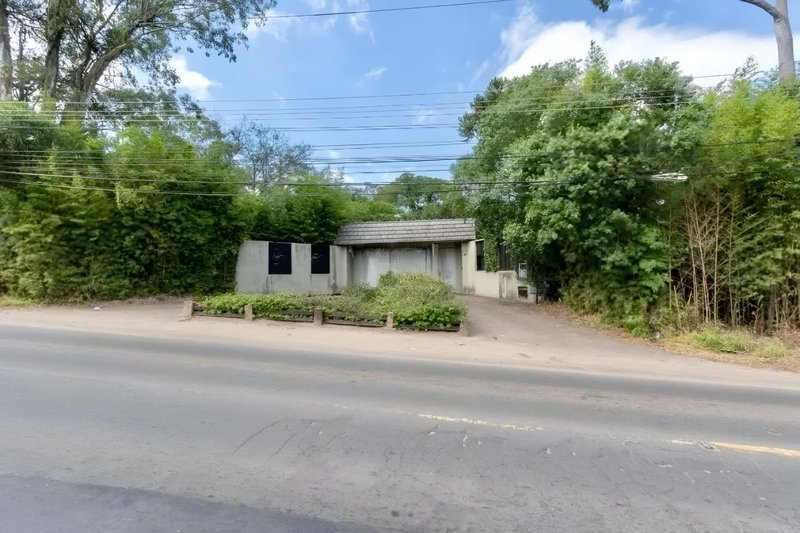 R$ 2.450.000 - LINDO E TRANQUILO SÍTIO - PRONTO PARA USUFRUIR - 2HA - LAZER E NATUREZA Rua Doutor Sarmento Barata Porto Alegre - 