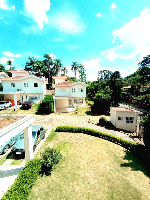 Linda casa Granja Viana, condomínio privativo com apenas 9 casas - Cotia - 