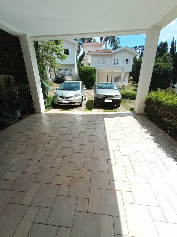Linda casa Granja Viana, condomínio privativo com apenas 9 casas - Cotia - 