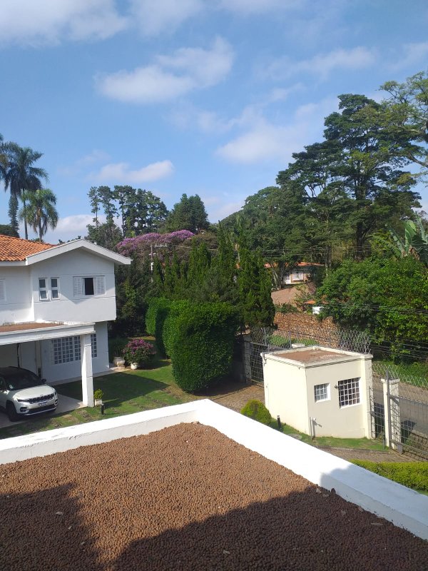 Linda casa Granja Viana, condomínio privativo com apenas 9 casas - Cotia - 
