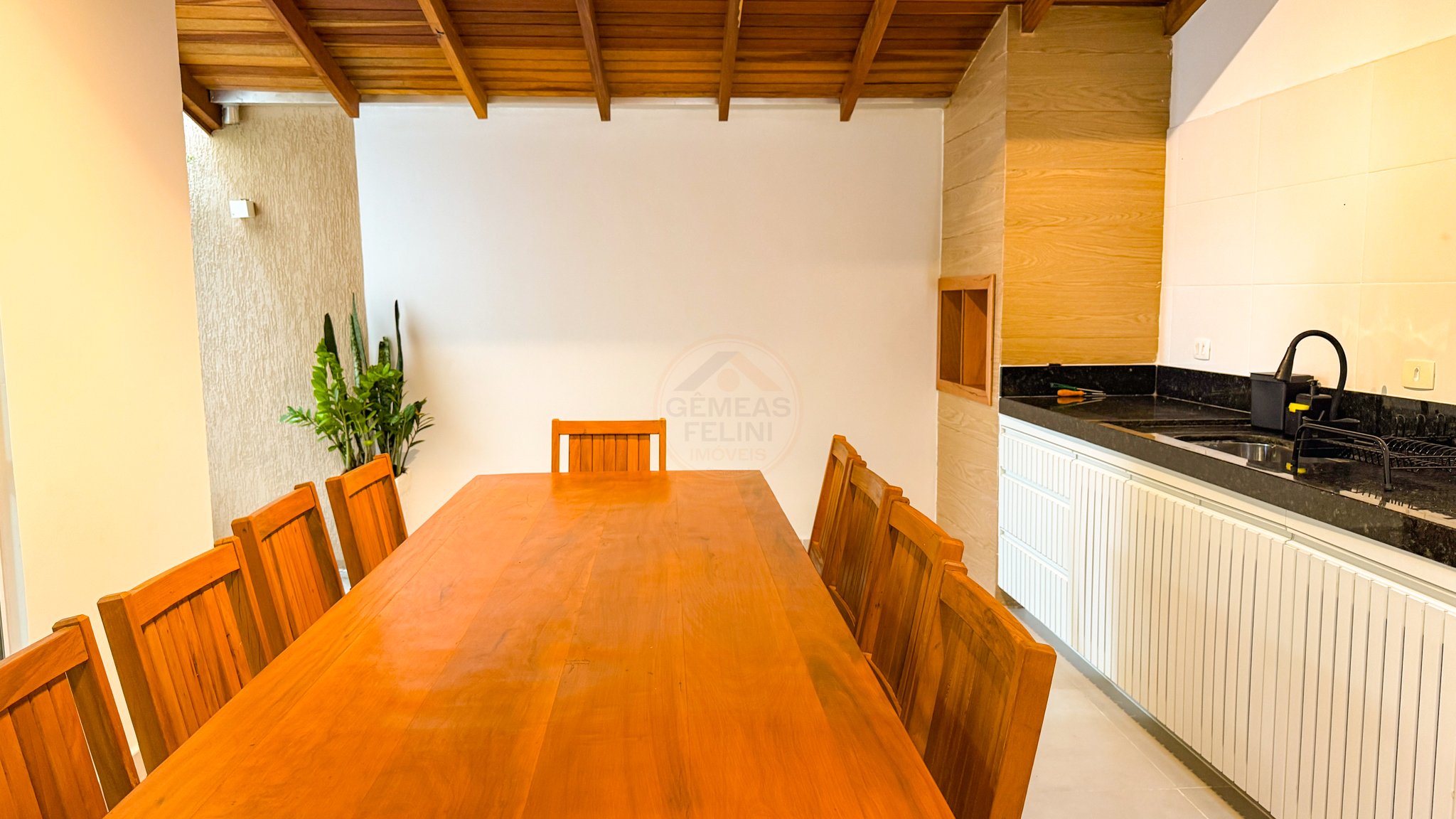 Casa para alugar com 4 quartos, 140m² - Foto 13