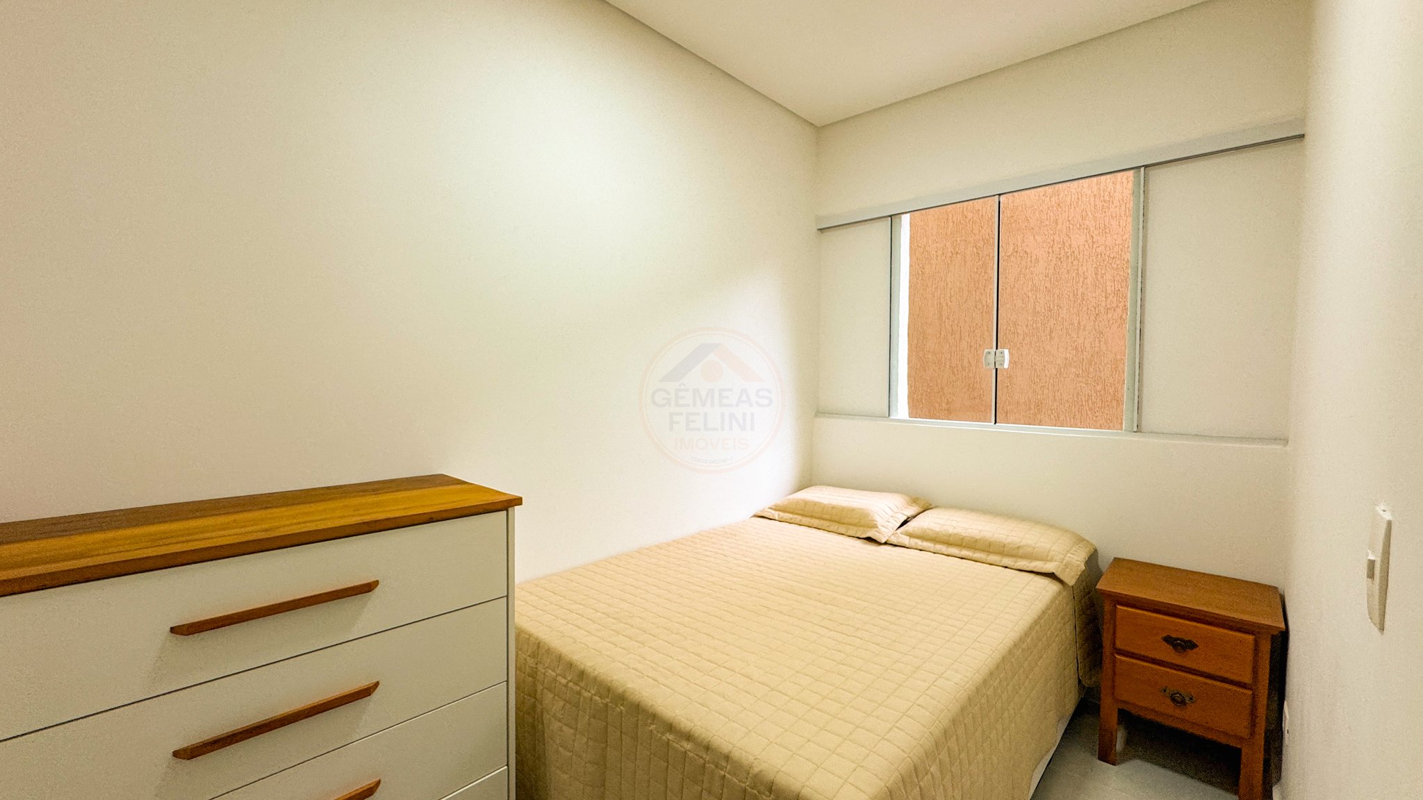 Casa para alugar com 4 quartos, 140m² - Foto 7