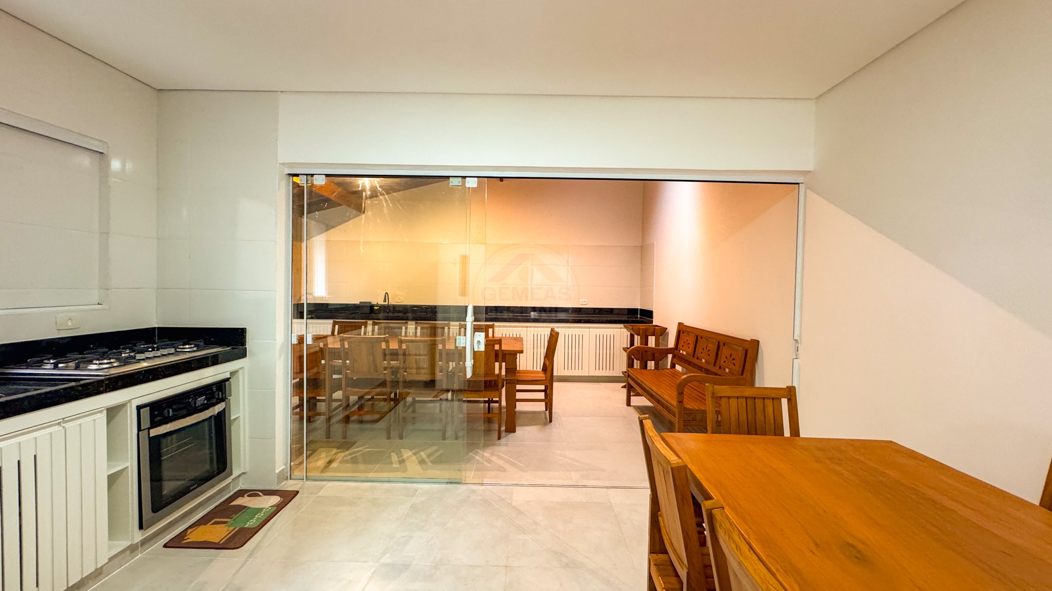 Casa para alugar com 4 quartos, 140m² - Foto 18