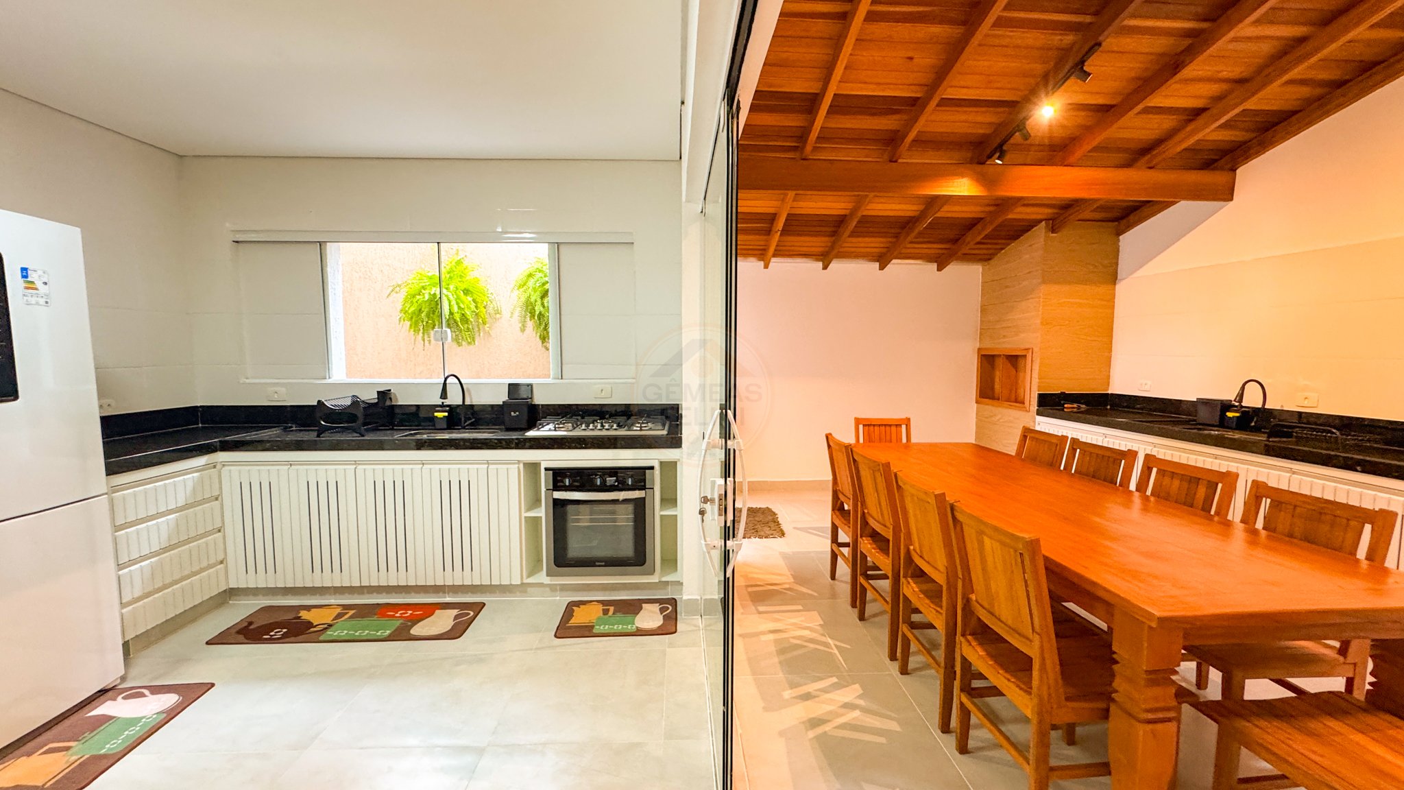 Casa para alugar com 4 quartos, 140m² - Foto 14