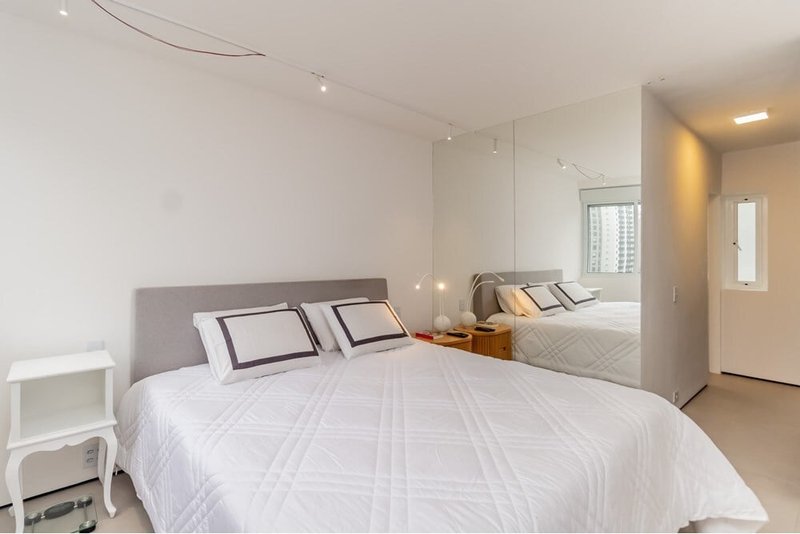 Apartamento a venda - Itaim Bibi - 1 suíte 90m² João Cachoeira São Paulo - 