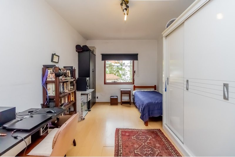 Casa a venda - Aclimação - 1 suíte 239m² Simão Pereira São Paulo - 