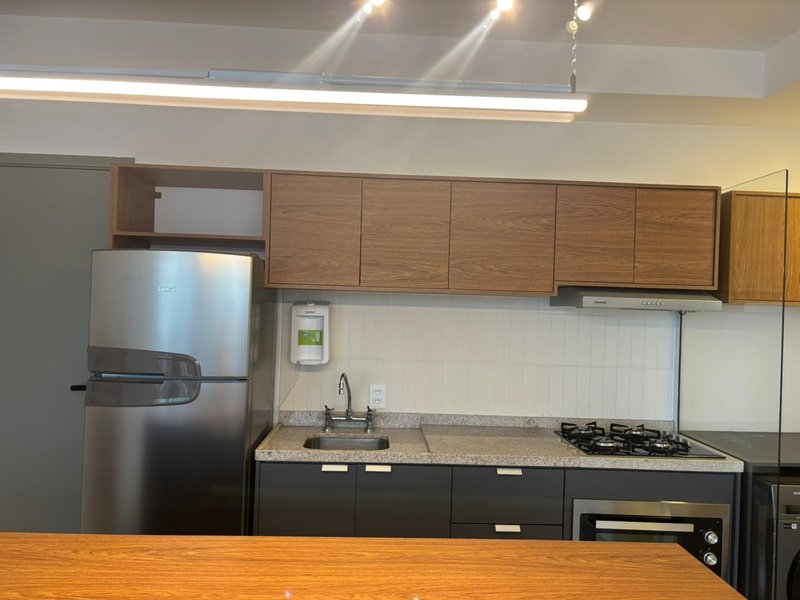 Apartamento de 60m², 2 quartos em Pinheiros Rua Alves Guimarães São Paulo - 