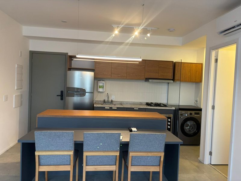 Apartamento de 60m², 2 quartos em Pinheiros Rua Alves Guimarães São Paulo - 