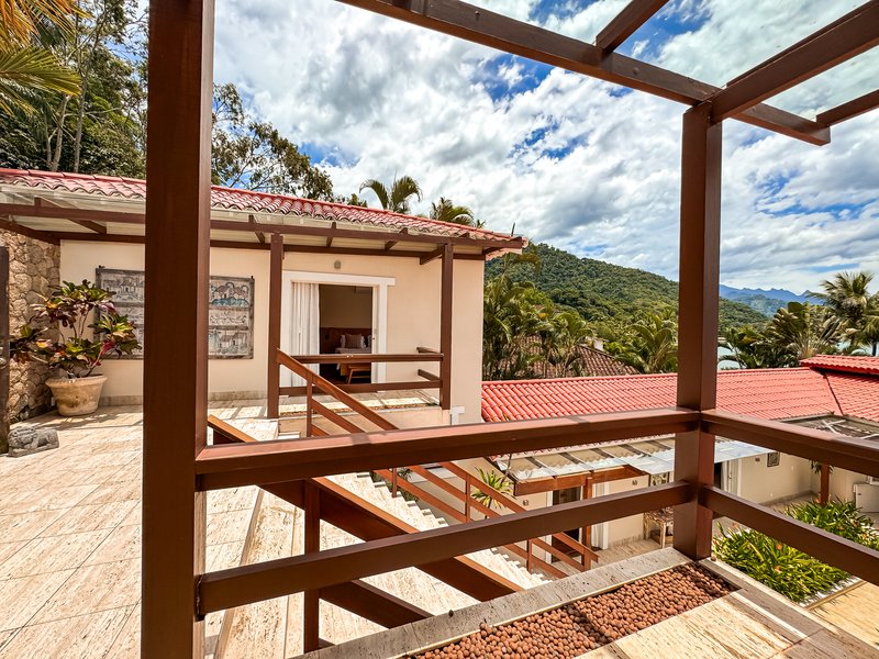 Casa pé na areia à venda na mombaça Avenida Almirante Júlio César de Noronha Angra dos Reis - 