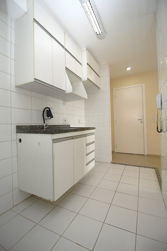 Apartamento para alugar com 65m², 2 quartos e 1 vaga Avenida Santo Albano São Paulo - 
