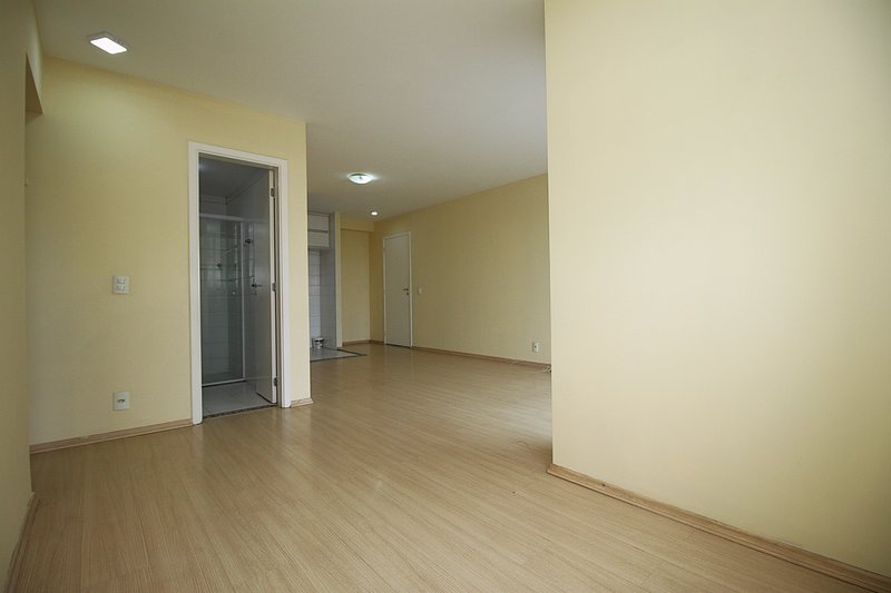 Apartamento para alugar com 65m², 2 quartos e 1 vaga Avenida Santo Albano São Paulo - 