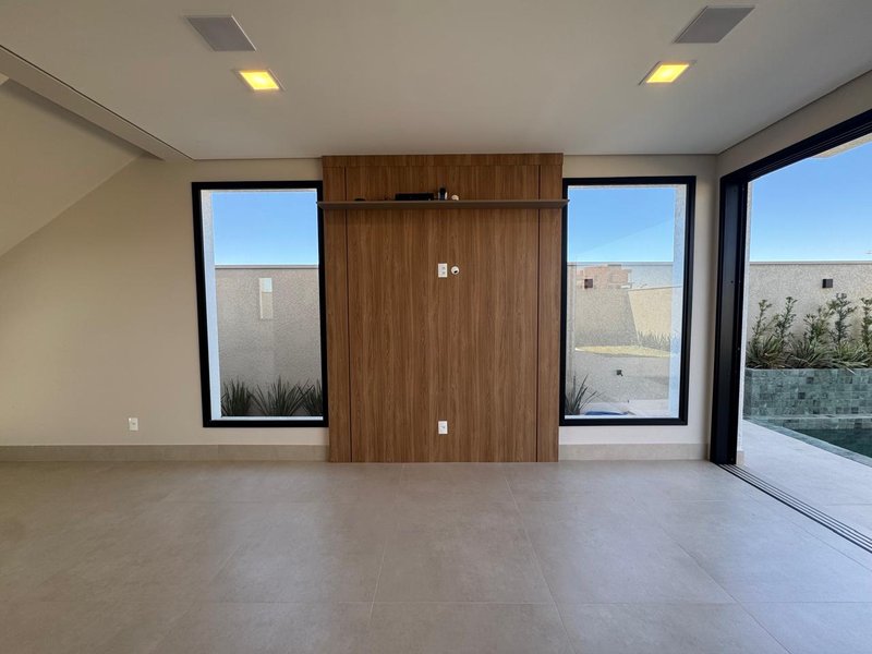 CASA MAGNÍFICA À VENDA NA REGIÃO DO ALPHAVILLE DOM PEDRO, CAMPINAS-SP Avenida 1 Campinas - 