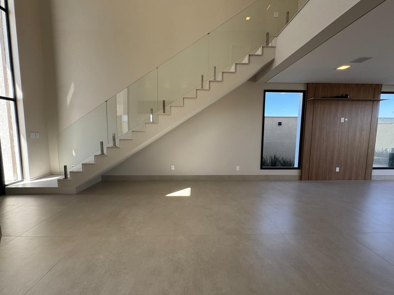 CASA MAGNÍFICA À VENDA NA REGIÃO DO ALPHAVILLE DOM PEDRO, CAMPINAS-SP Avenida 1 Campinas - 