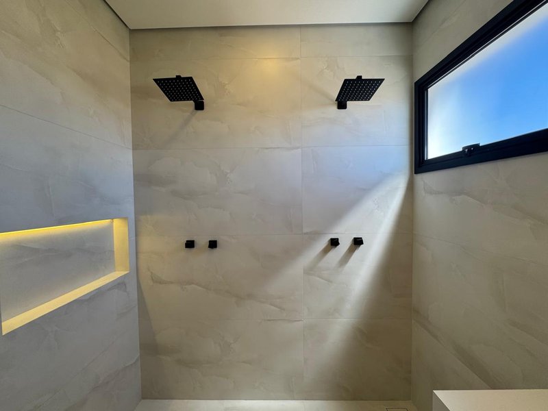 CASA MAGNÍFICA À VENDA NA REGIÃO DO ALPHAVILLE DOM PEDRO, CAMPINAS-SP Avenida 1 Campinas - 