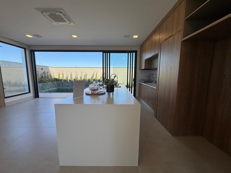 CASA MAGNÍFICA À VENDA NA REGIÃO DO ALPHAVILLE DOM PEDRO, CAMPINAS-SP Avenida 1 Campinas - 