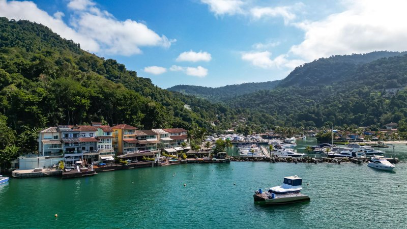 Casa Reformada à venda na costeira do Portogalo Condomínio Portogalo Angra dos Reis - 