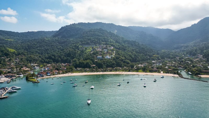 Casa Reformada à venda na costeira do Portogalo Condomínio Portogalo Angra dos Reis - 