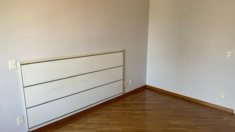 Apartamento com 168m² - 3 suítes, 3 vagas, varanda gourmet - Vila Romana Rua Camilo São Paulo - 