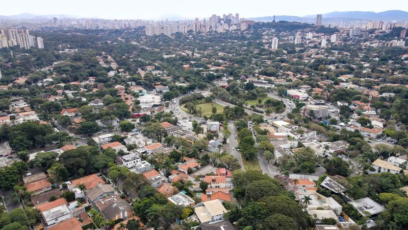 Casa a venda - Alto de Pinheiros - 2 suítes 198m² Antônio Batuira São Paulo - 