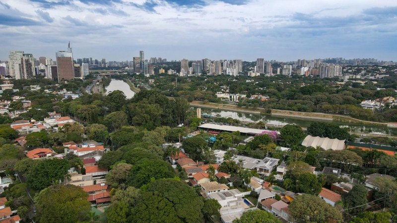 Casa a venda - Alto de Pinheiros - 2 suítes 198m² Antônio Batuira São Paulo - 