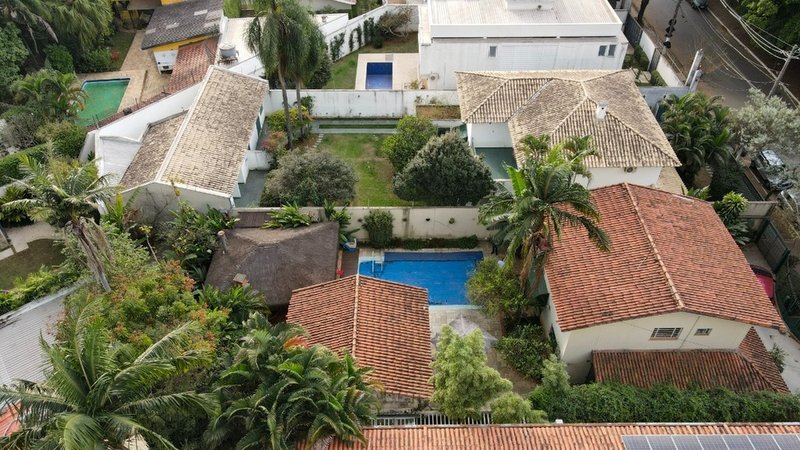 Casa a venda - Alto de Pinheiros - 2 suítes 198m² Antônio Batuira São Paulo - 