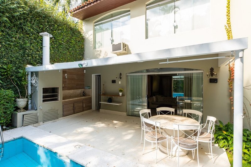 Casa a venda - Alto de Pinheiros - 2 suítes 480m² Umburanas São Paulo - 