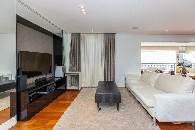 Apartamento a venda - Pinheiros - 3 suítes 150m² Alves Guimarães São Paulo - 