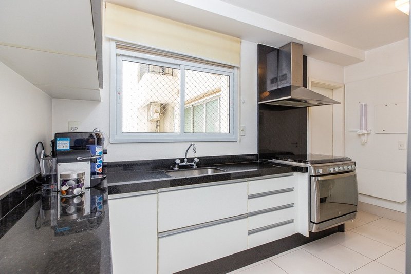 Apartamento a venda - Pinheiros - 3 suítes 150m² Alves Guimarães São Paulo - 