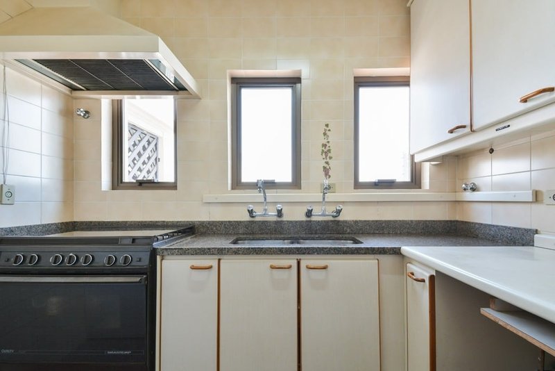 Apartamento a venda - Pinheiros - 3 suítes 246m² Costa Carvalho São Paulo - 