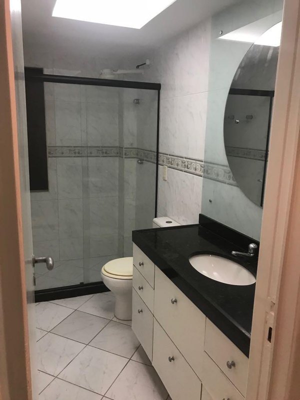 Apartamento à venda com 4 quartos sendo 2 suites, 147,00m² área útil por R$ 810.000,00 Avenida Bernardo Vieira de Melo Jaboatão dos Guararapes - 