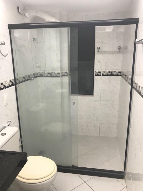 Apartamento à venda com 4 quartos sendo 2 suites, 147,00m² área útil por R$ 810.000,00 Avenida Bernardo Vieira de Melo Jaboatão dos Guararapes - 
