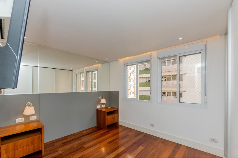 Apartamento a venda - Itaim Bibi - 2 suítes 138m² Doutor Renato Paes de Barros São Paulo - 