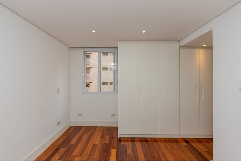 Apartamento a venda - Itaim Bibi - 2 suítes 138m² Doutor Renato Paes de Barros São Paulo - 