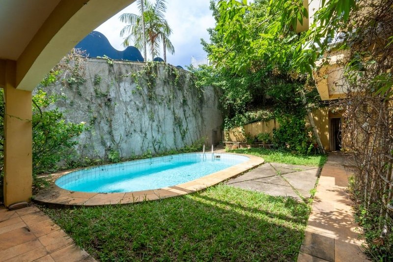 Casa a venda - Jardim Guedala - 3 suítes 417m² General Sena Vasconcelos São Paulo - 