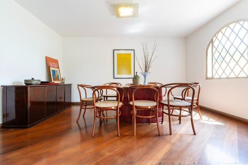 Casa a venda - Jardim Guedala - 3 suítes 417m² General Sena Vasconcelos São Paulo - 