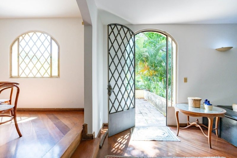 Casa a venda - Jardim Guedala - 3 suítes 417m² General Sena Vasconcelos São Paulo - 