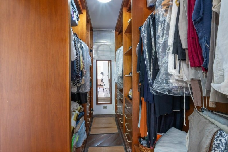 Casa a venda - Jardim Guedala - 3 suítes 417m² General Sena Vasconcelos São Paulo - 