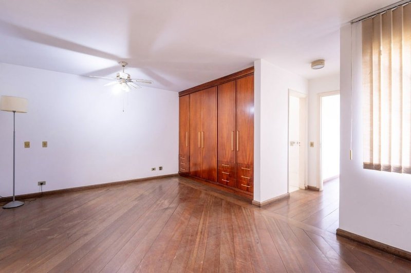 Casa a venda - Jardim Guedala - 3 suítes 417m² General Sena Vasconcelos São Paulo - 