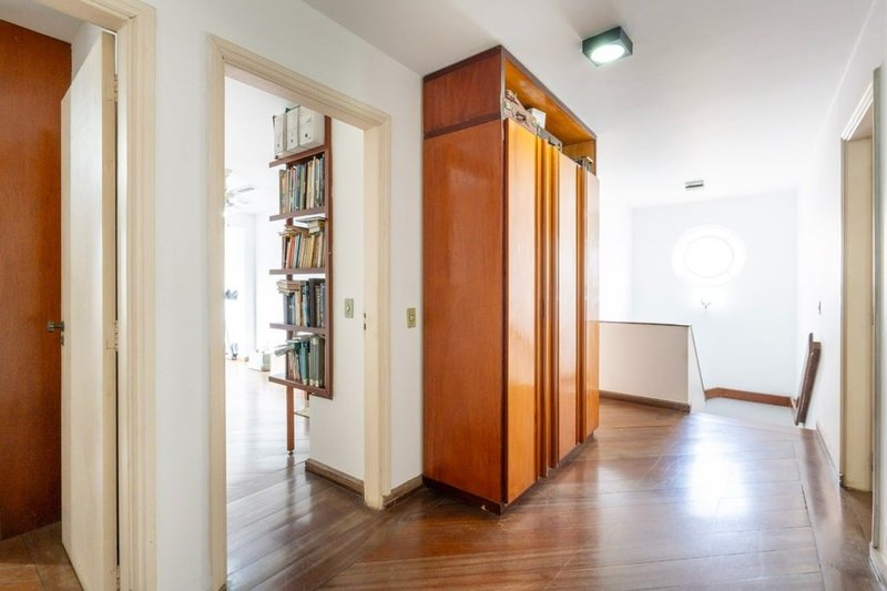 Casa a venda - Jardim Guedala - 3 suítes 417m² General Sena Vasconcelos São Paulo - 