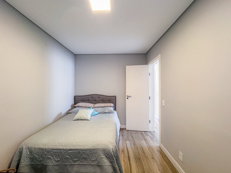 Residencial New Ville Rua Canário Belga Santana de Parnaíba - 
