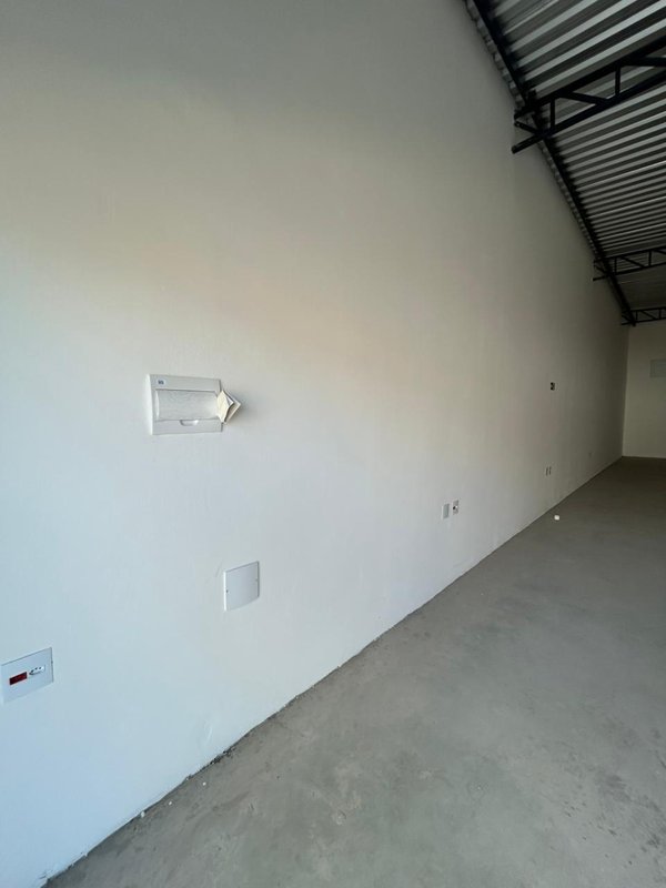 Pontos comerciais novos disponíveis para locação de 94m2 na rua 7 de Setembro Rua Sete de Setembro Tatuí - 