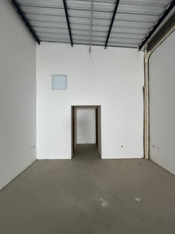Pontos comerciais novos disponíveis para locação de 94m2 na rua 7 de Setembro Rua Sete de Setembro Tatuí - 
