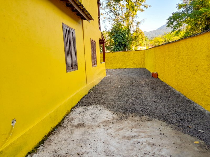 Casa charmosa e confortável em Camburi - À VENDA Sertão do Piavú São Sebastião - 